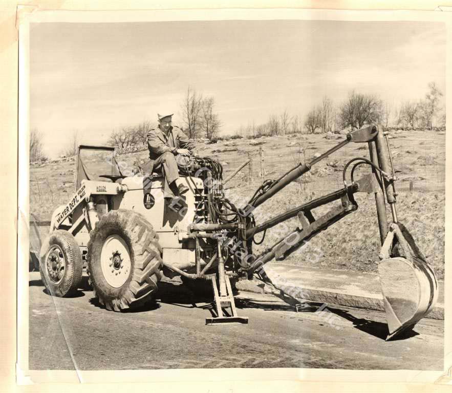 Index of /images/original backhoe